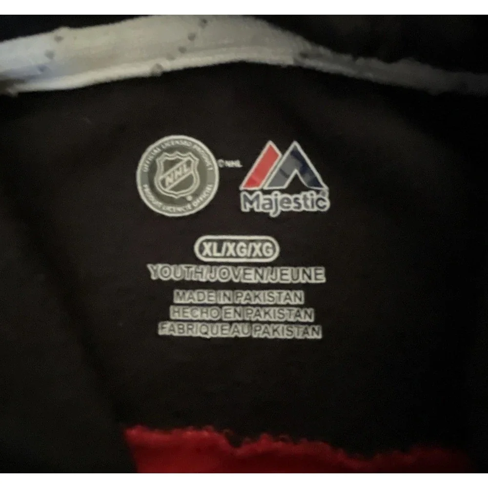 Calgary‎ Flames Youth Majestic Pullover Hoodie XL Size 14 Stitched Logo Red